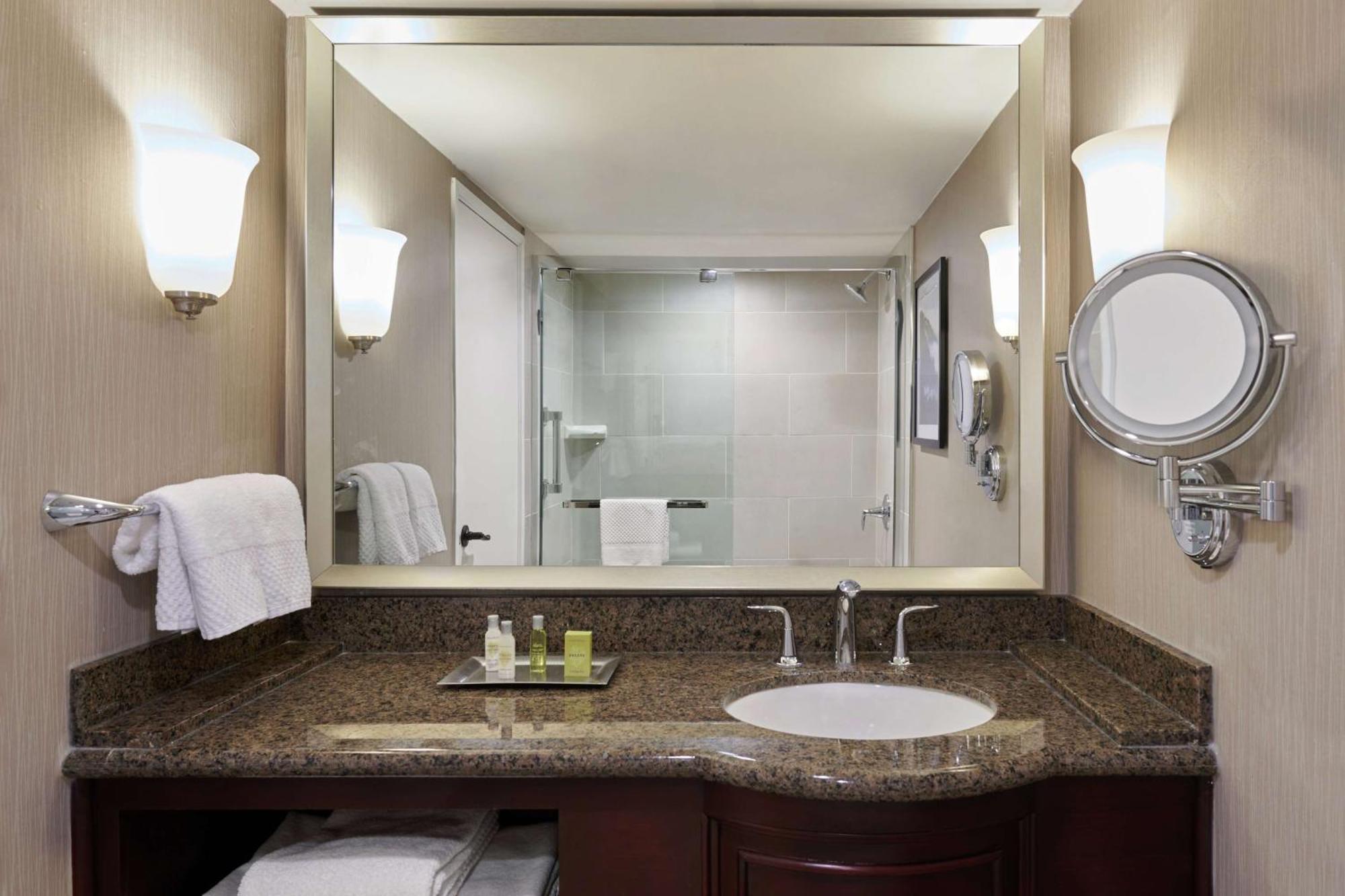 Doubletree By Hilton Hotel Salt Lake City Airport Екстер'єр фото