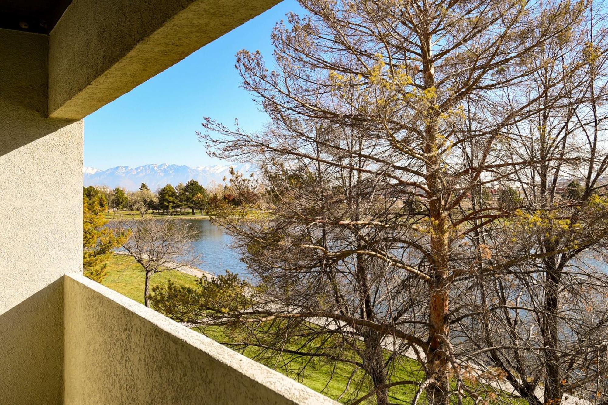Doubletree By Hilton Hotel Salt Lake City Airport Екстер'єр фото
